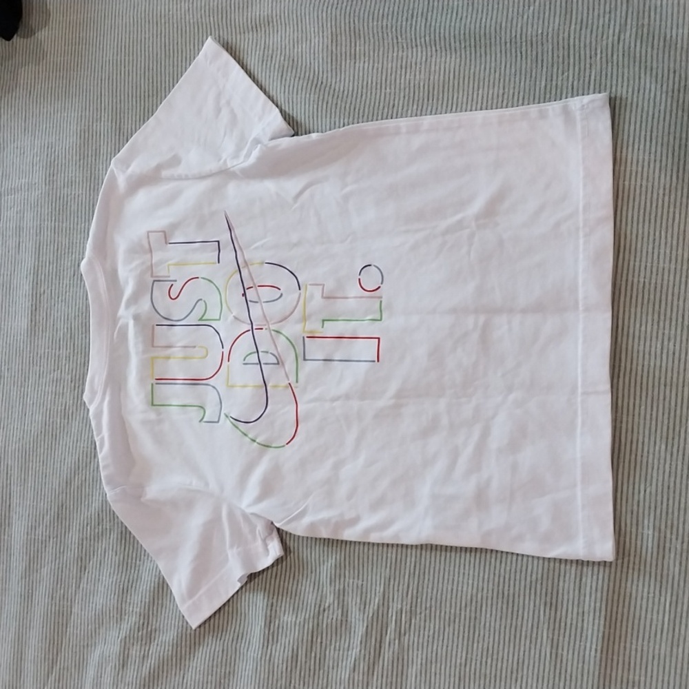 Nike Boys Tee Size 7/L